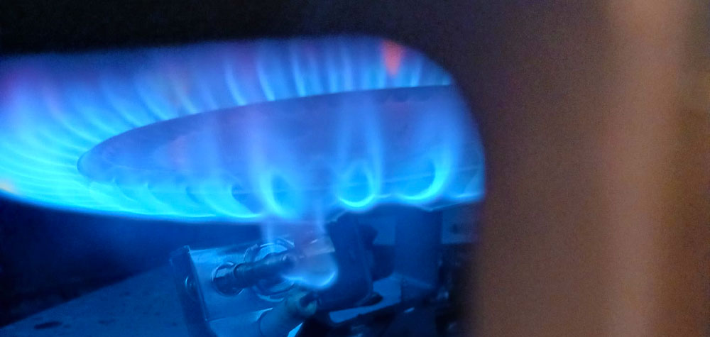 Natural gas. stove top burner.
